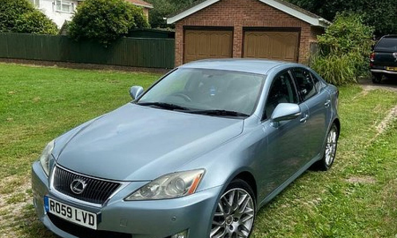 Lexus Is 220D...