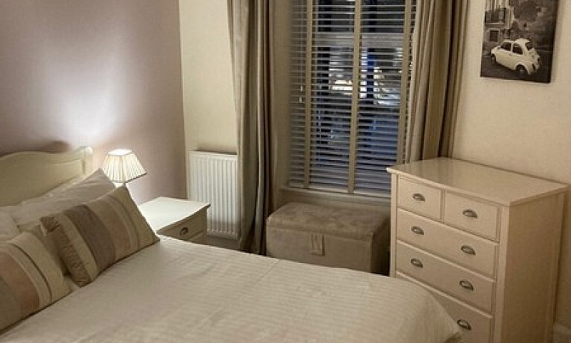 One Bed Top Floor Ci...