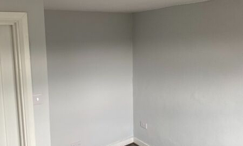 Newly Renovated 3 Be...