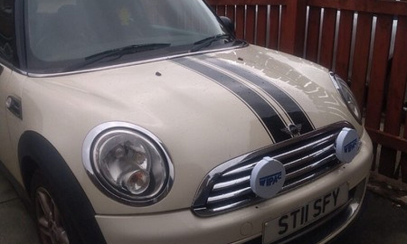 Mini Cooper...