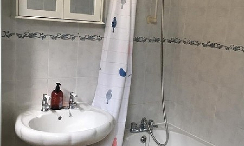 Lovely One-Bedroom A...