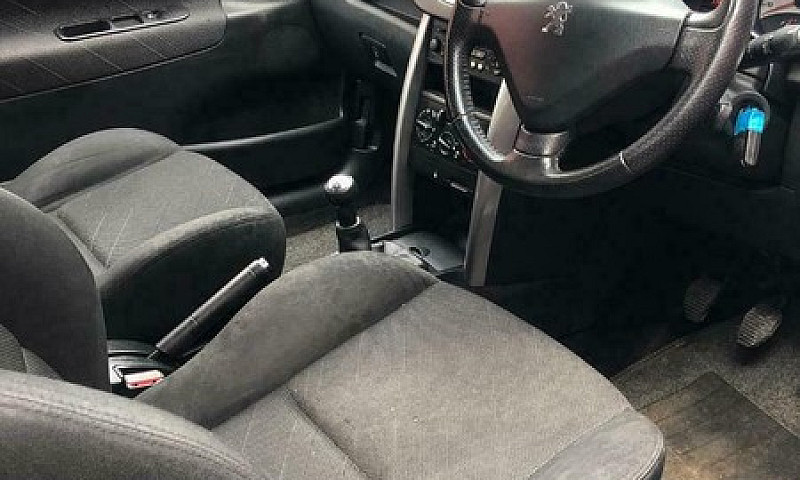 Peugeot 207 Year Mot...