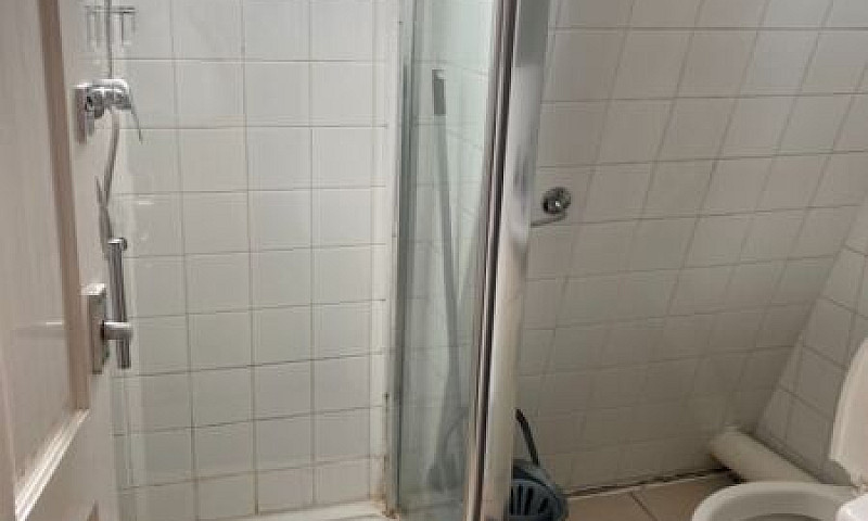 Flat To Let On Ilfor...