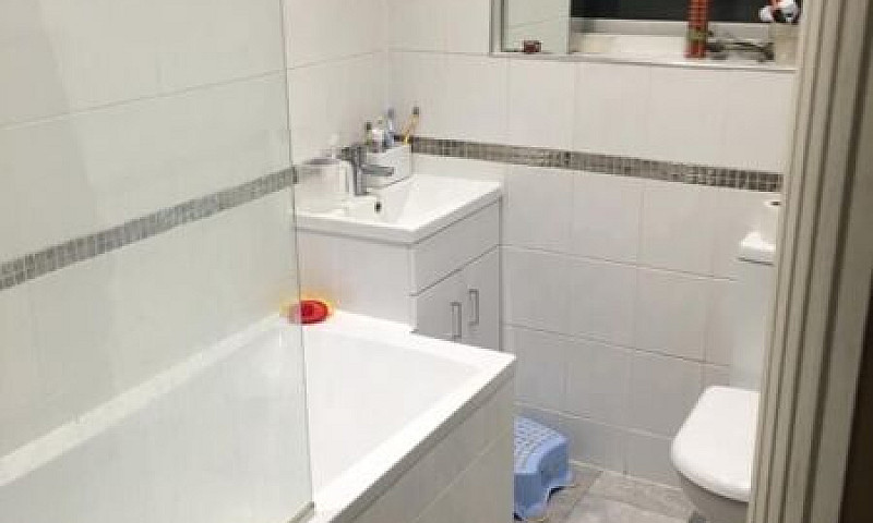 Spacious Double Room...
