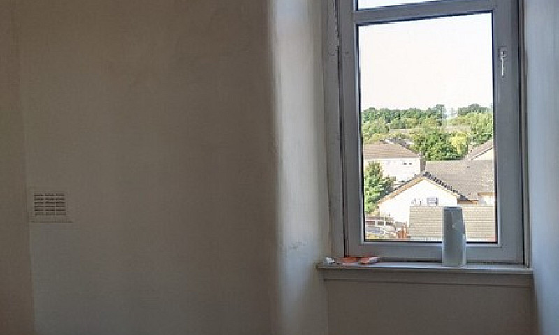 Two Bed Flat For Ren...