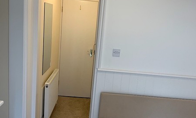 Studio Swiss Cottage...