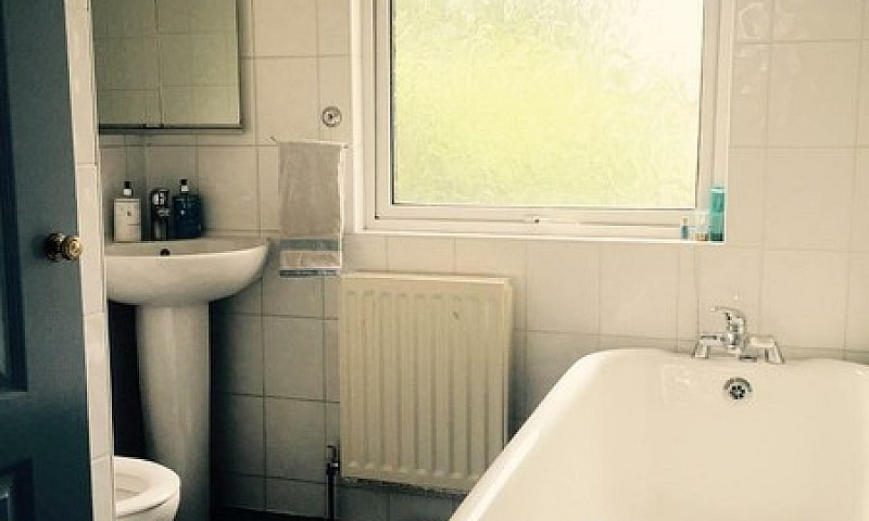 2 Bed 2 Bath Flat In...