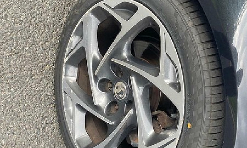 Vauxhall Insignia 2....