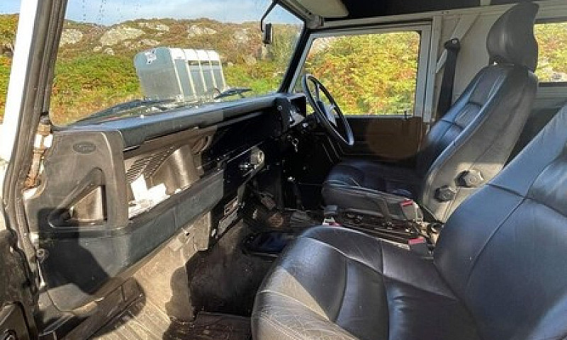 Land Rover 110, Cumm...