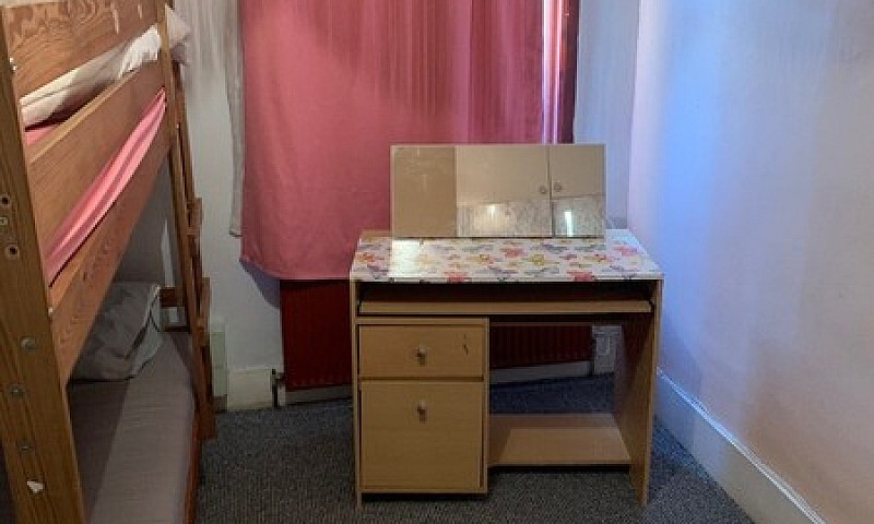 Spacious 3 Bed House...