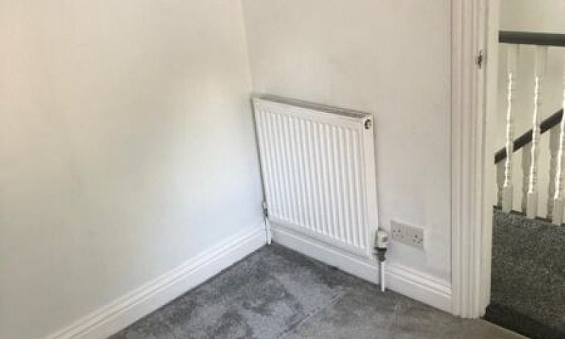 3 Bedroom House Dove...