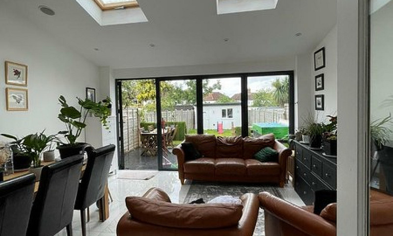 Lovely Single Room T...