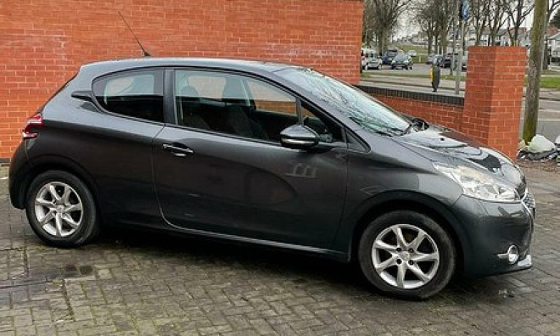 Peugeot 208 Active ...