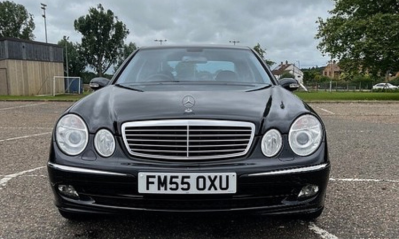 Mercedes-Benz, E Cla...