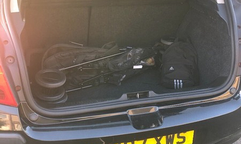 Renault, Clio, Hatch...