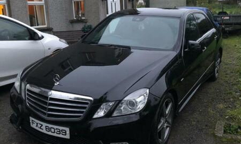 2010 Mercedes E Clas...