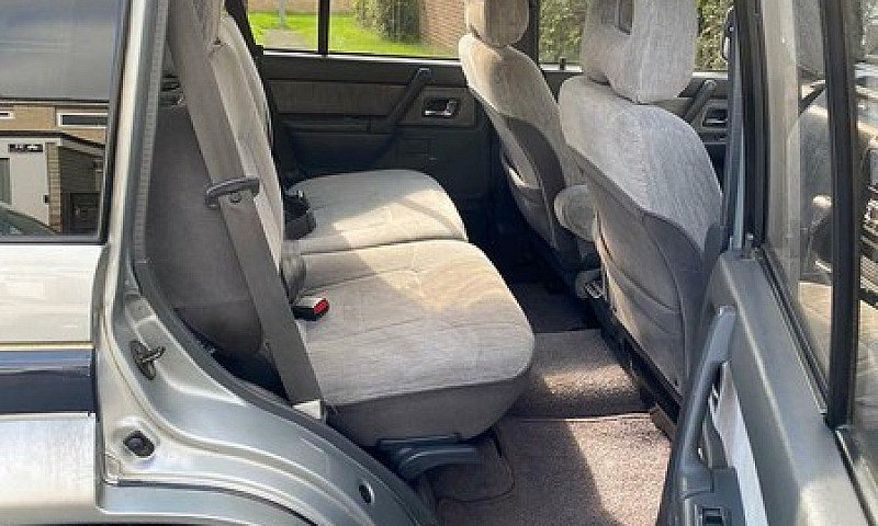 Mitsubishi Pajero 2....
