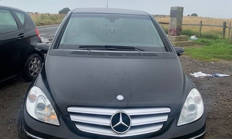 Mercedes-Benz B Clas...