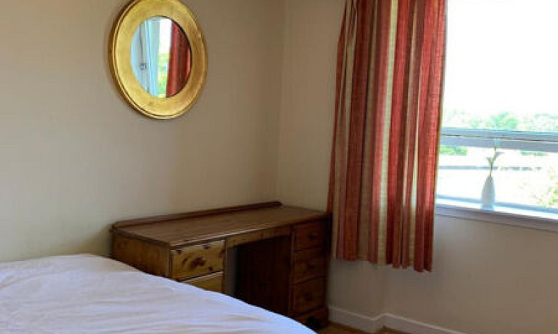 3 Double Bed Flat Ne...