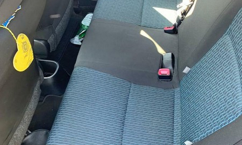Toyota Yaris ...