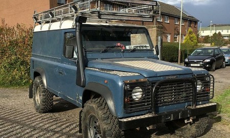 Lamdrover Defender 1...