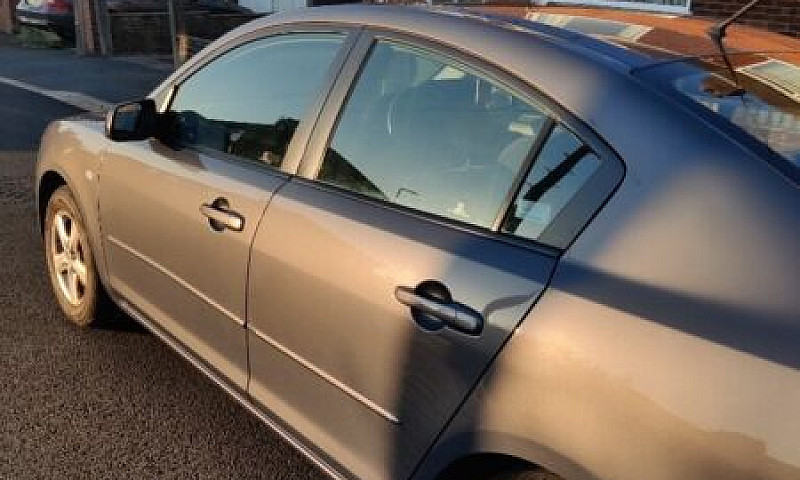 Mazda 3 Saloon 2009...