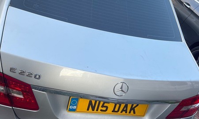 Mercedes-Benz, E Cla...