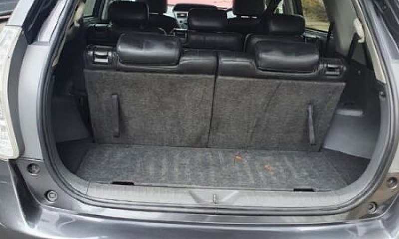 Toyota Prius Plus. N...
