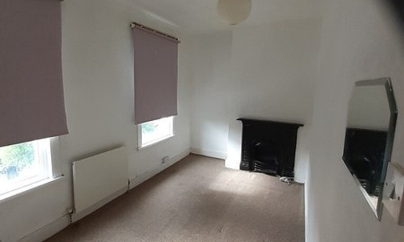4 Room House To Let ...