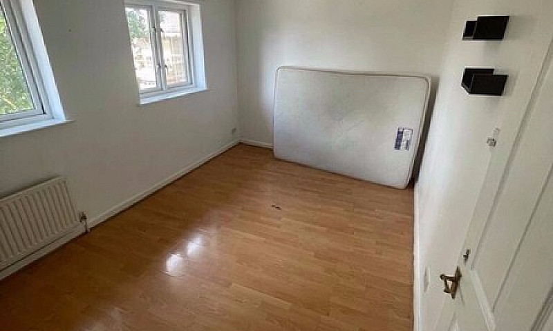 4 Rooms House + Open...