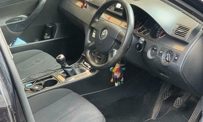 Vw Passat 1.9Tdi Est...