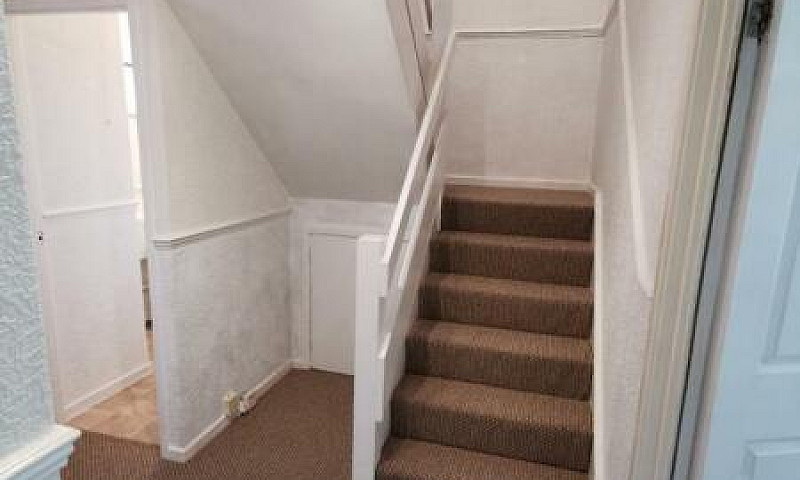3 Bedroom House In W...