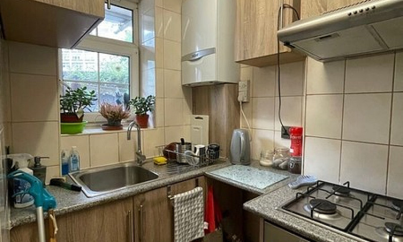 Three Bedroom Flat T...