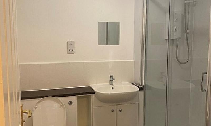 Well Presented 2 Bed...