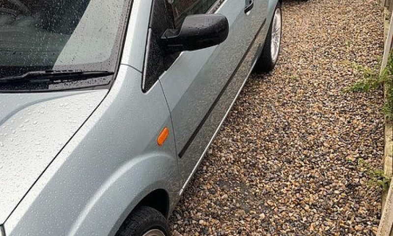 Fiesta Mk6 Breaking ...
