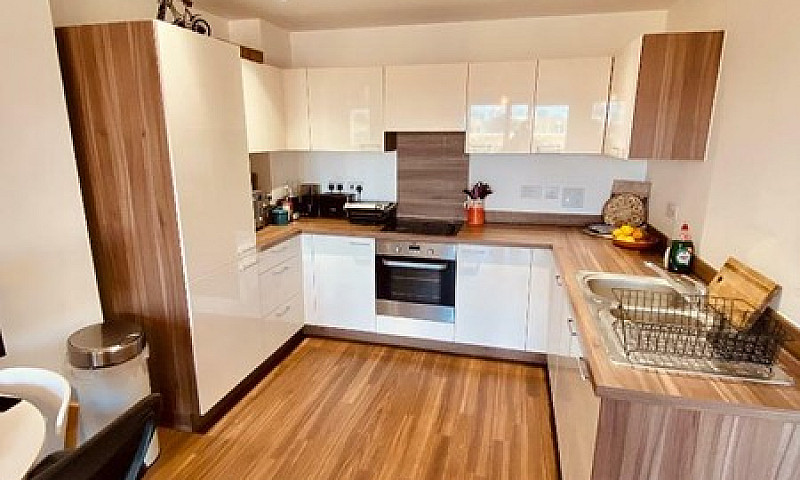 1 Bedroom Flat In Pa...