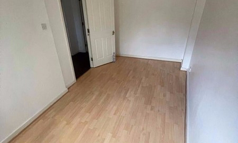 4 Rooms House + Open...