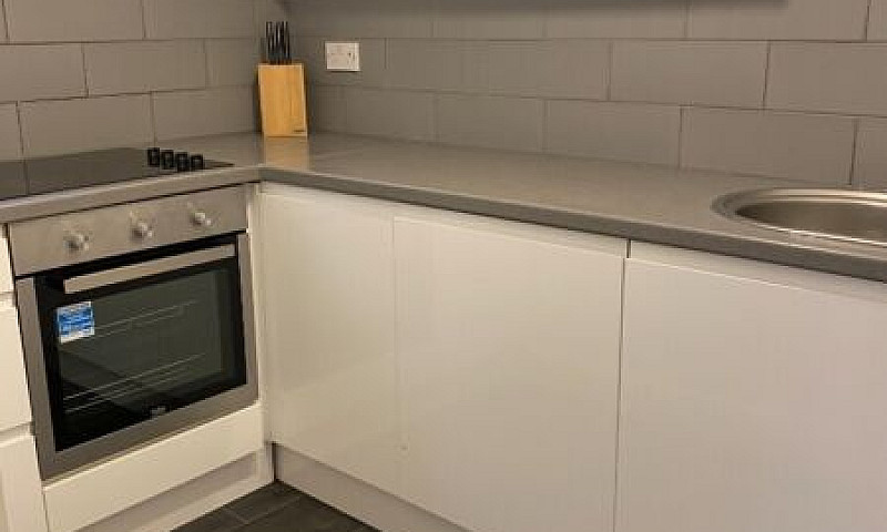 Stunning 2 Bedrooms ...