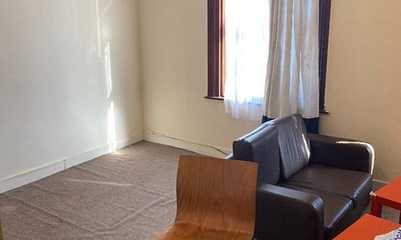 Massive One Bed Flat...