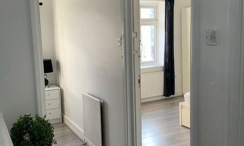 Large Double Bedroom...