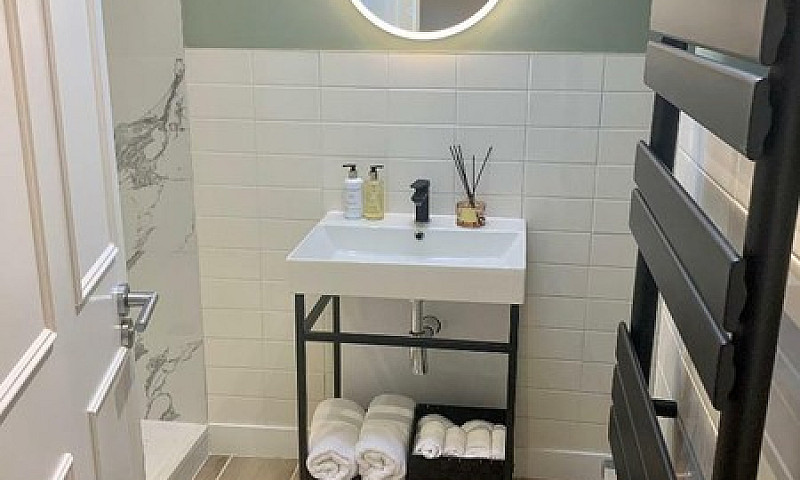 2 Bedroom Flat In 2 ...