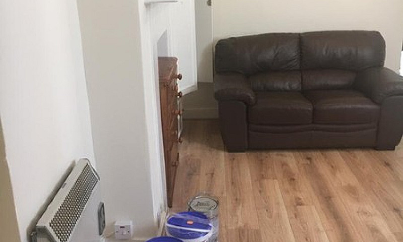 One Bedroom Flat In ...