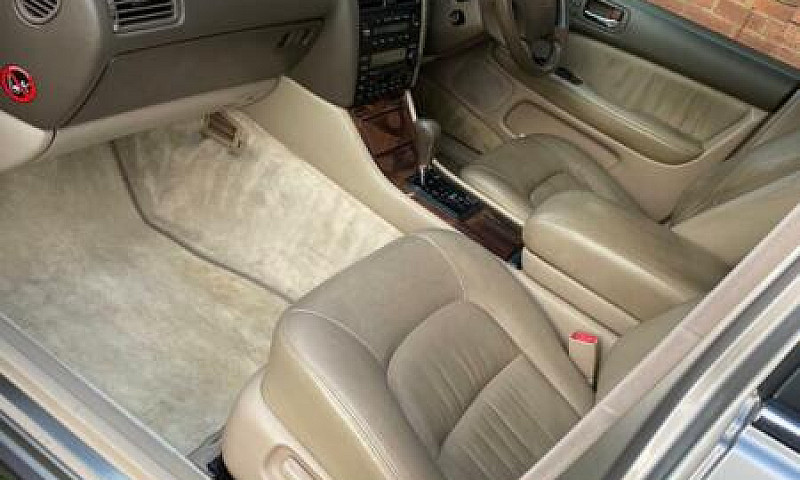 Lexus Ls 400...