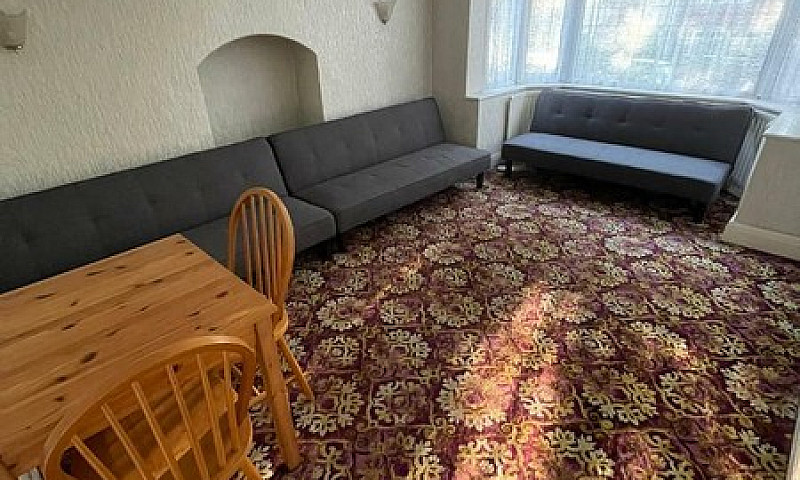 1 Bedroom To Rent Ho...