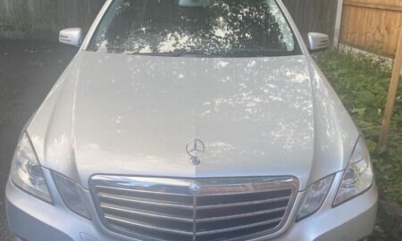 Mercedes-Benz, E Cla...