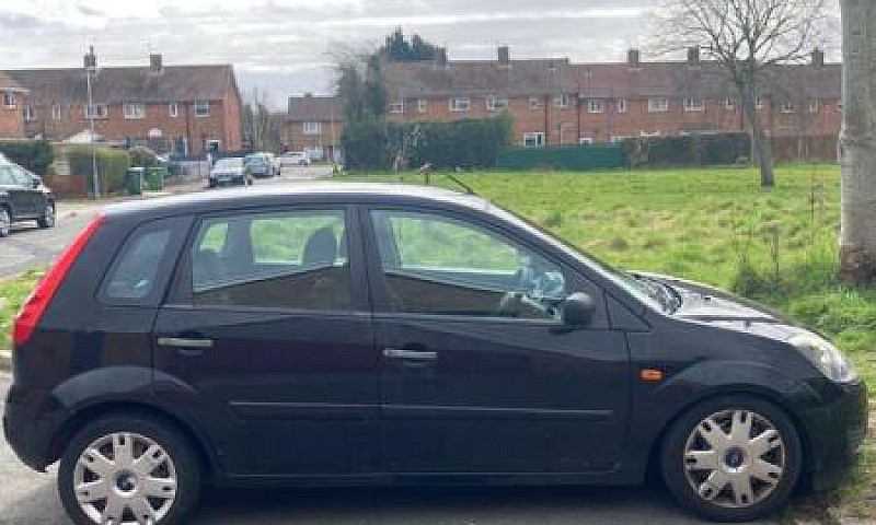 Ford Fiesta Style 1....