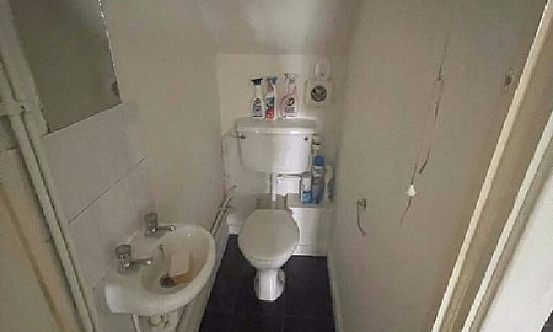 4 Rooms House + Open...