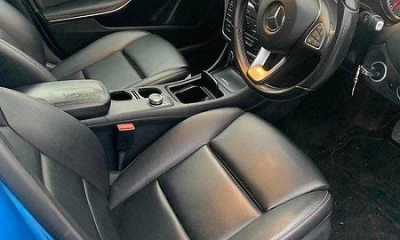 2016 Mercedes Gla 2....