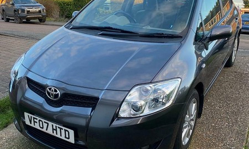Toyota Auris 2007, 1...