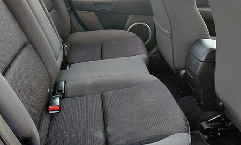 Mazda 3 Saloon 2009...